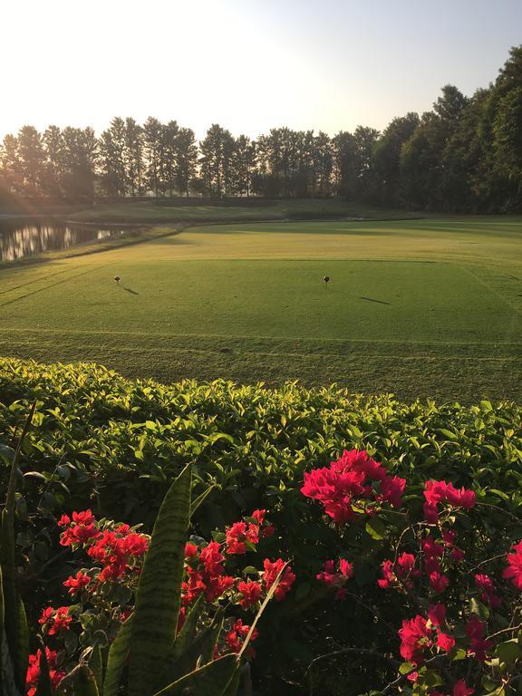 Villa At Tarudhan Valley Golf Resortマネサール エクステリア 写真